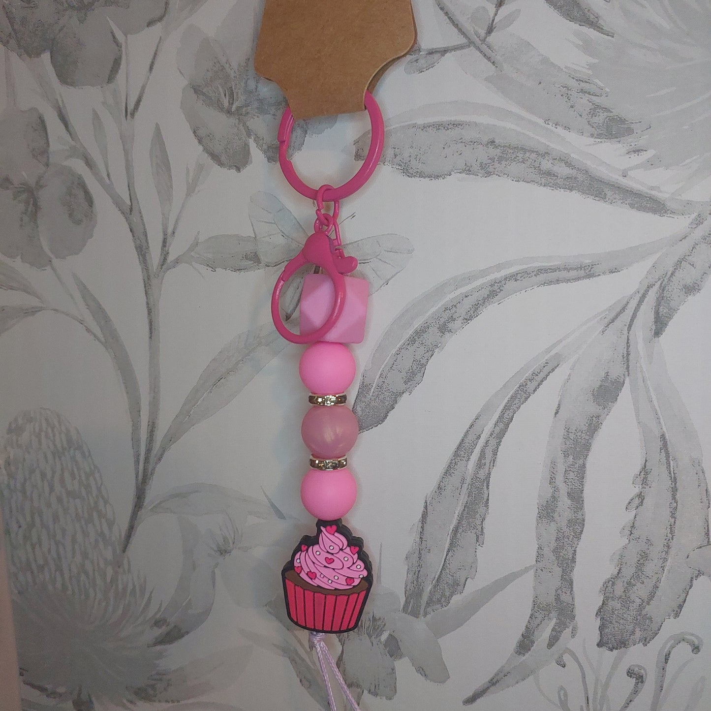 Cupcake on me please keychain