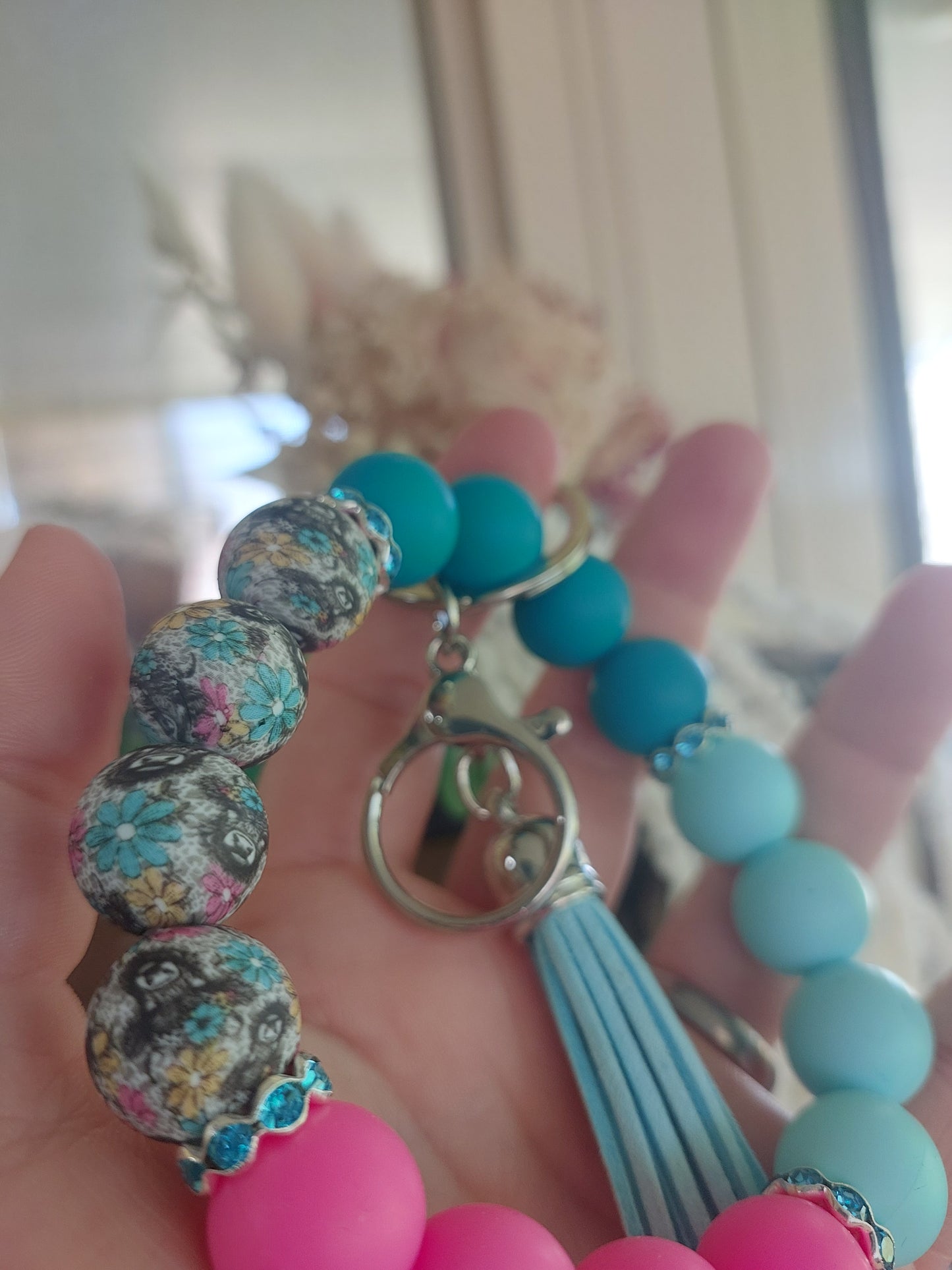 Highland cow flower wristlet