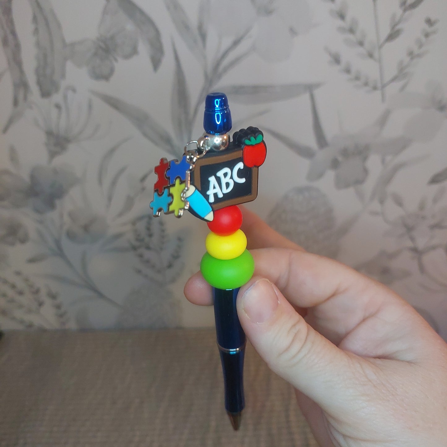 Teachers pen