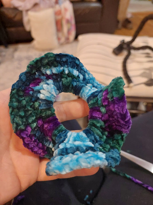 Crochet scrunchie