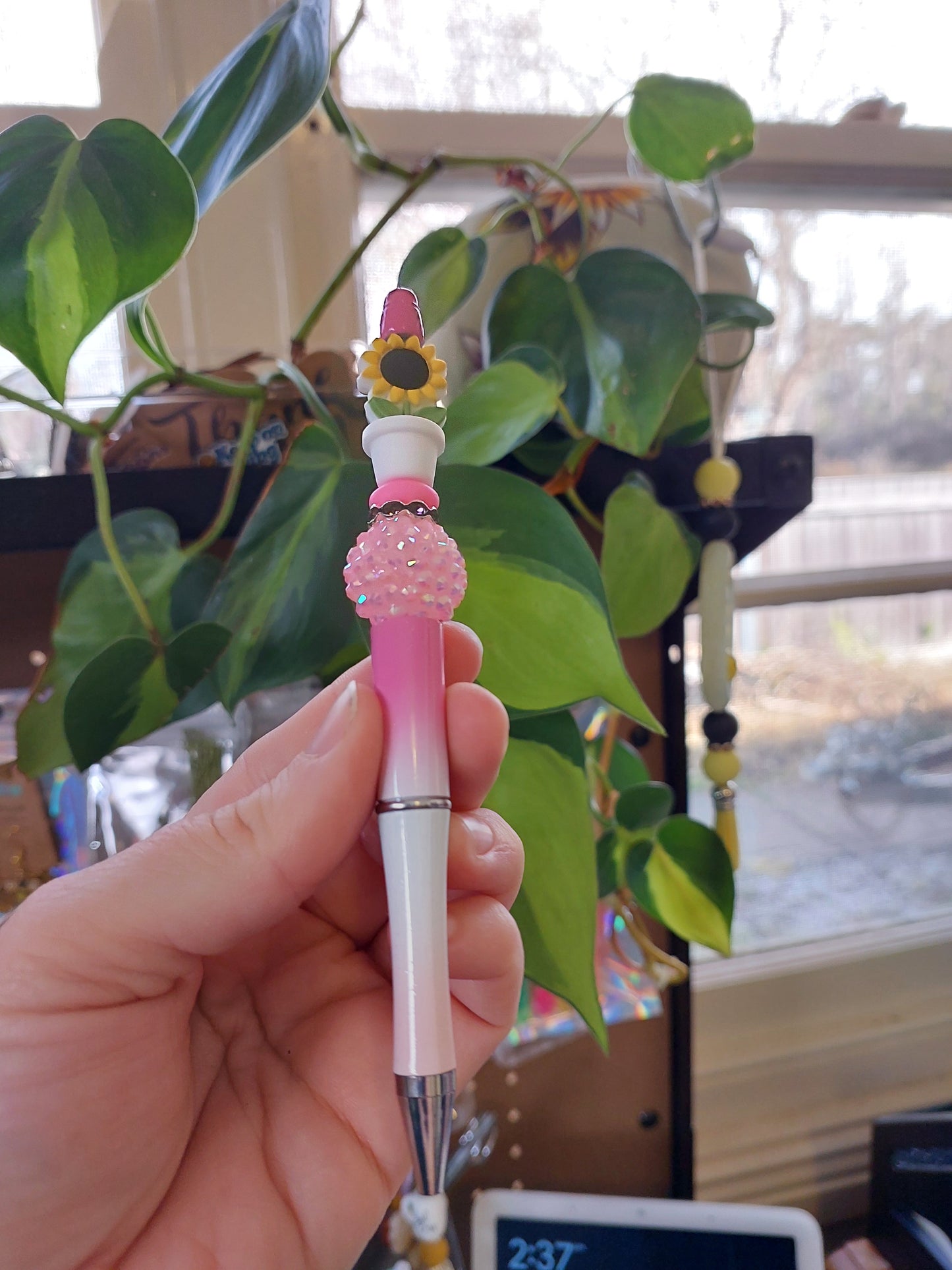 Pink Flower pot pen