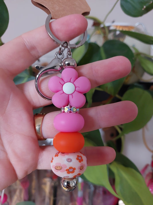 Retro flower keychain